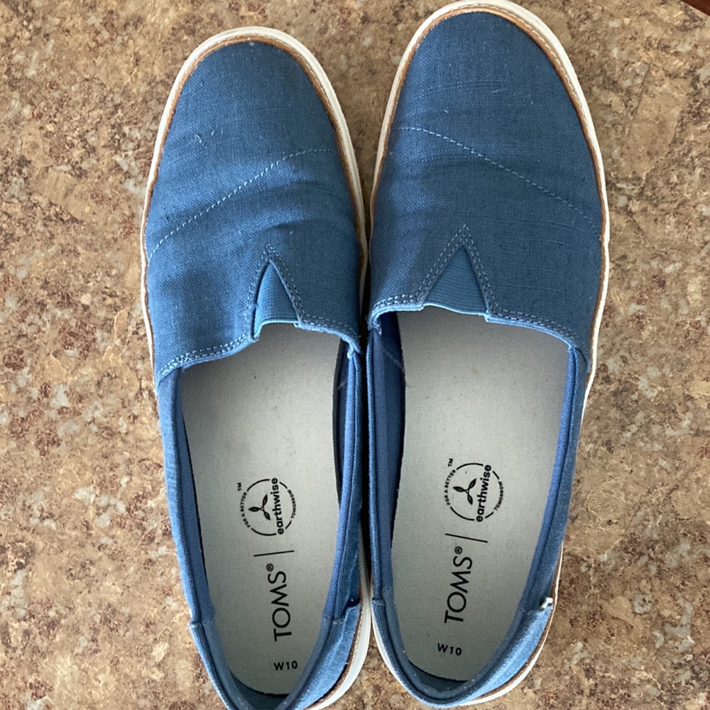 Toms Canvas Shoes View 2